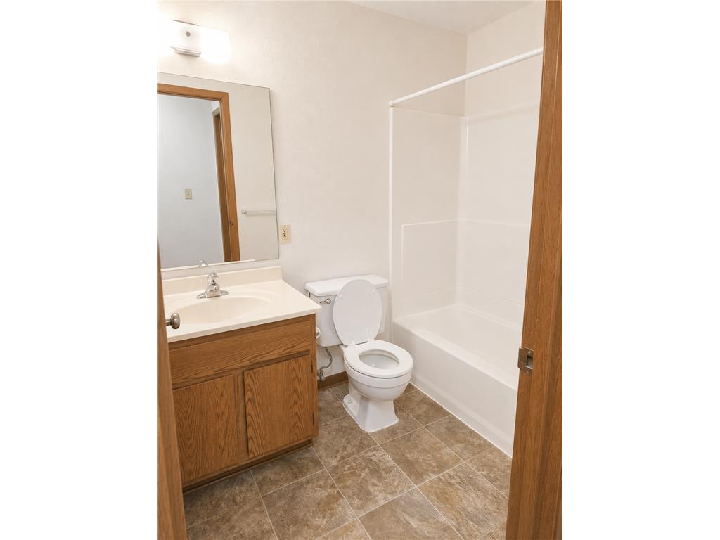 900 Hengen Street #202 Fairmont MN 56031 7057614 image10
