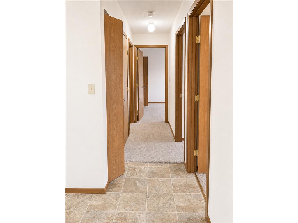 900 Hengen Street #202 Fairmont MN 56031 7057614 image3