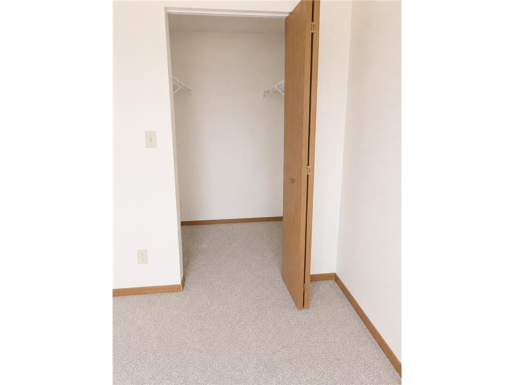 900 Hengen Street #202 Fairmont MN 56031 7057614 image7