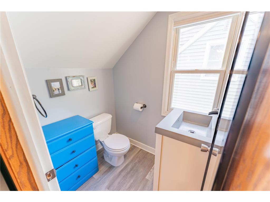 900 Hoyt Avenue W Saint Paul MN 55117 7037063 image38