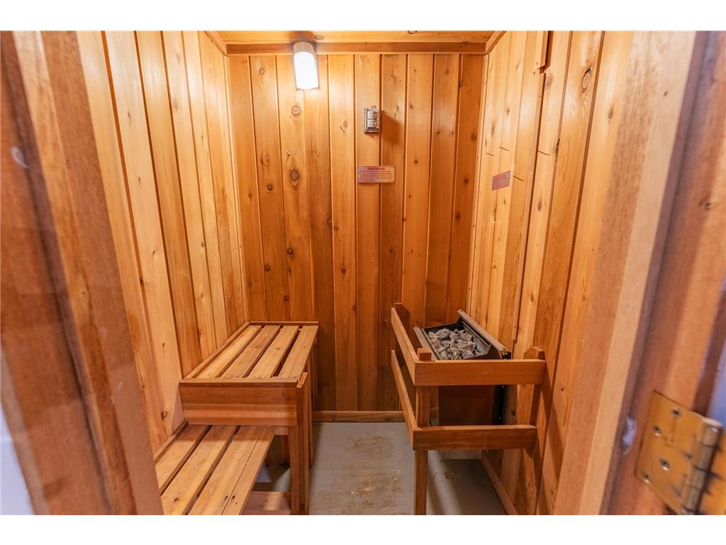 900 Hoyt Avenue W Saint Paul MN 55117 7037063 image42