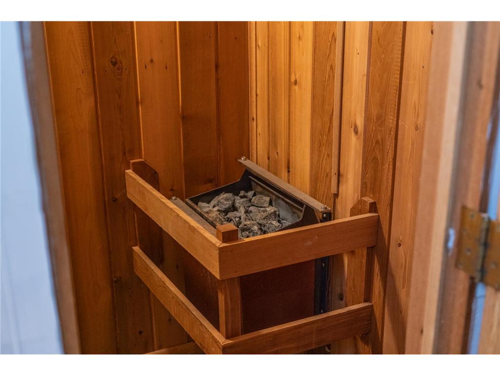 900 Hoyt Avenue W Saint Paul MN 55117 7037063 image43