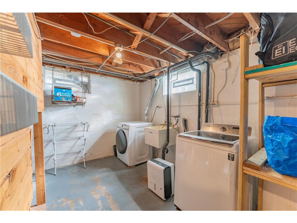 900 Hoyt Avenue W Saint Paul MN 55117 7037063 image46