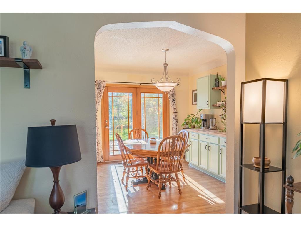 900 Hoyt Avenue W Saint Paul MN 55117 7037063 image9