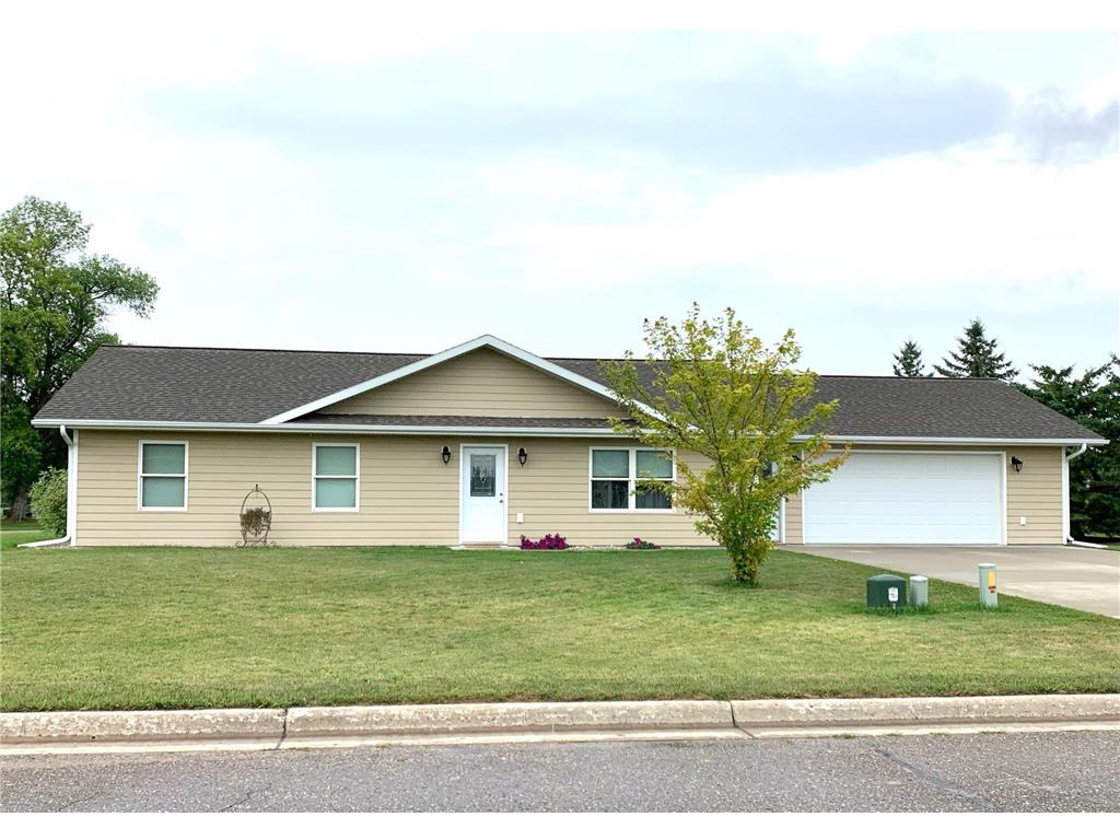 900 Main Avenue S Roseau MN 56751 6422090 image1