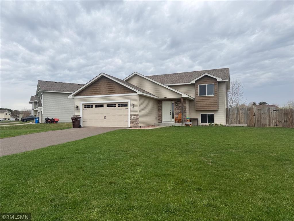 900 Nelson Avenue Mora MN 55051 7062439 image1