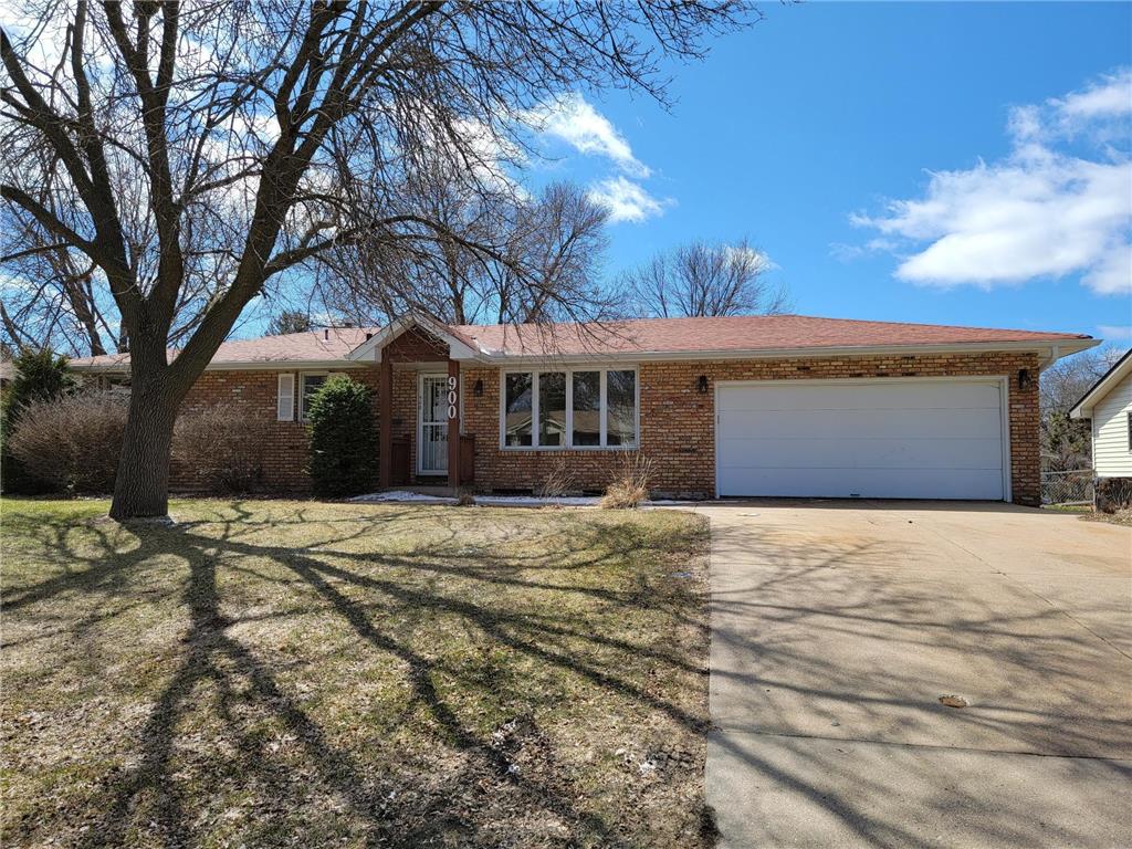 900 Overton Drive NE, Fridley, MN, 55432 MLS 6192810 Edina Realty