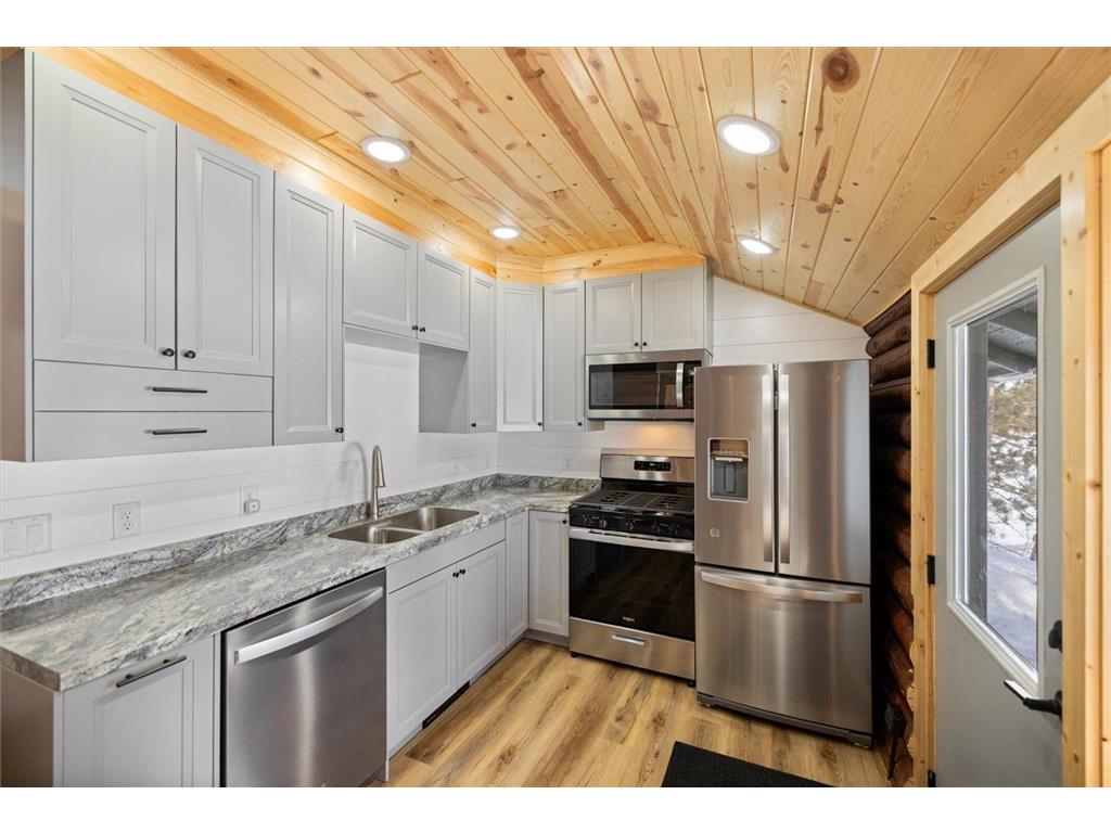 900 Park Avenue N #5 Park Rapids MN 56470 - Fishhook River 7002730 image32