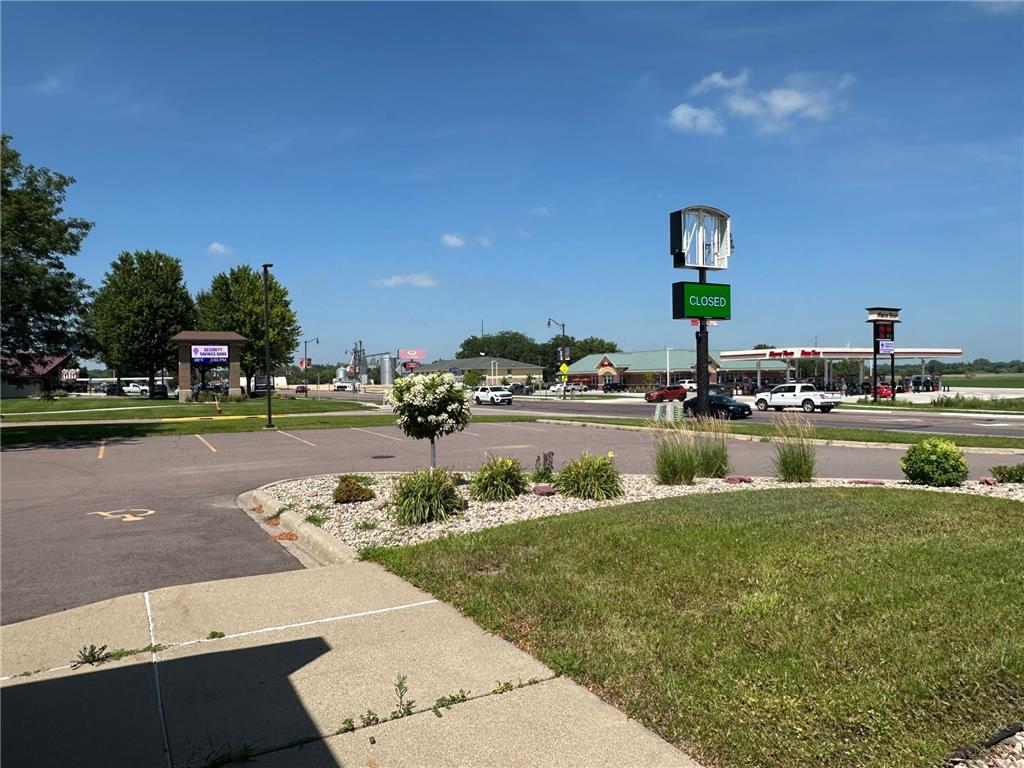 900 S Kniss Avenue Luverne MN 56156 6745137 image13