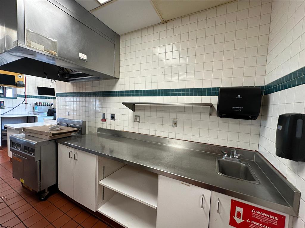 900 S Kniss Avenue Luverne MN 56156 6745137 image23