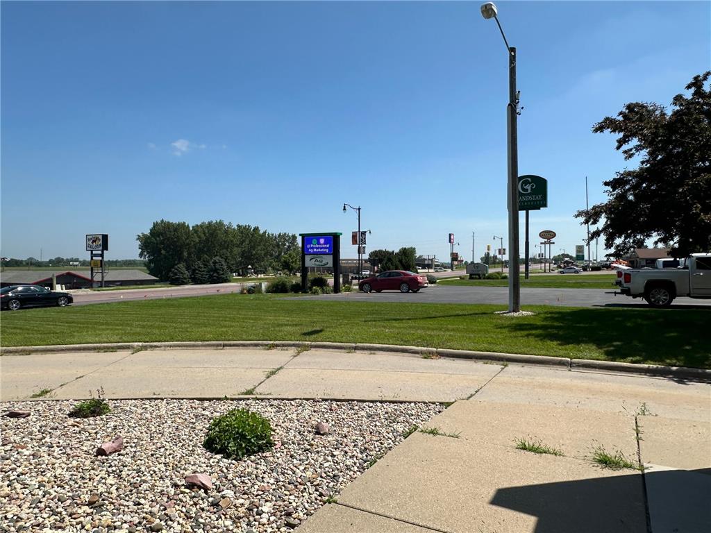 900 S Kniss Avenue Luverne MN 56156 6745137 image3