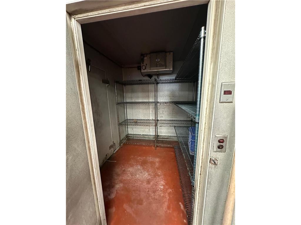 900 S Kniss Avenue Luverne MN 56156 6745137 image33