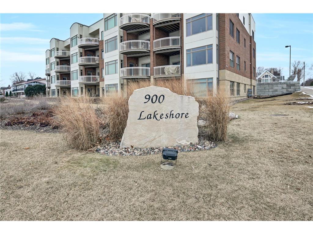 900 S Lakeshore Drive #204 Lake City MN 55041 - PEPIN 6658346 image1