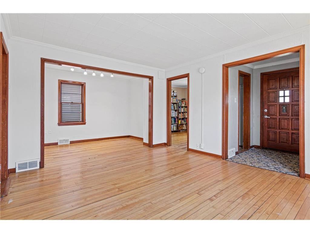 900 Scheffer Avenue Saint Paul MN 55102 7011763 image6