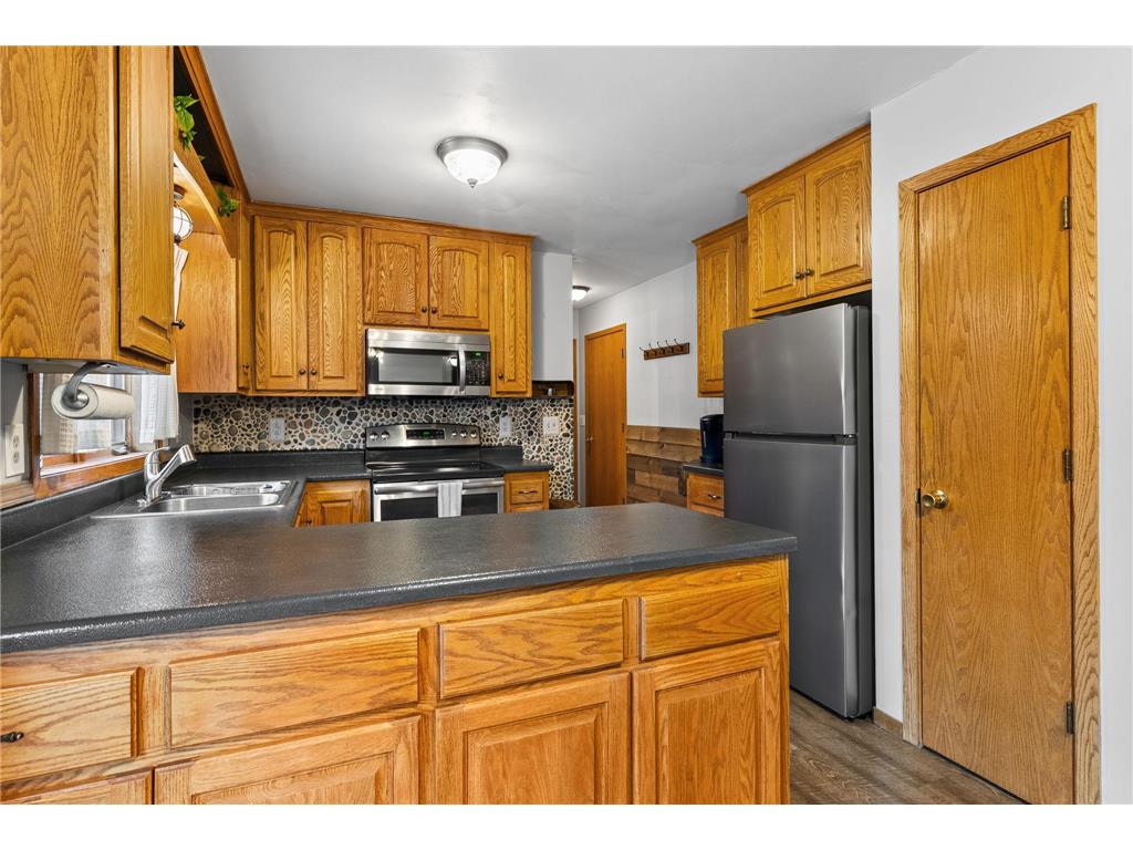 900 Southview Avenue Braham MN 55006 7028948 image14