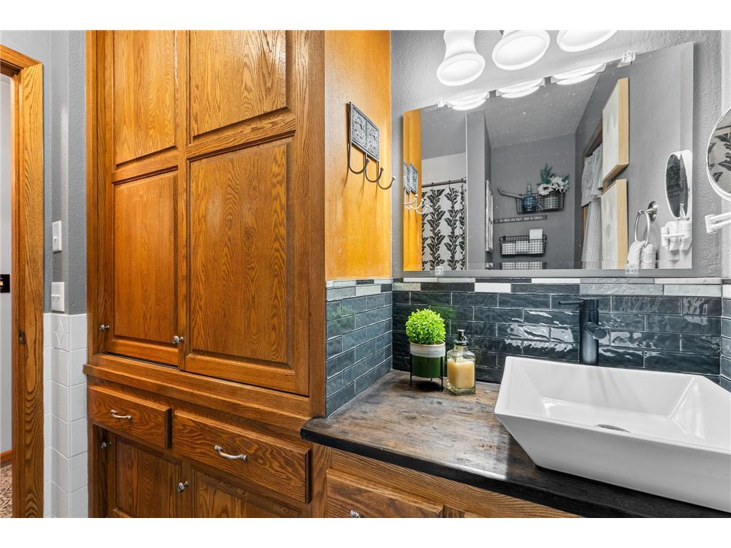 900 Southview Avenue Braham MN 55006 7028948 image31