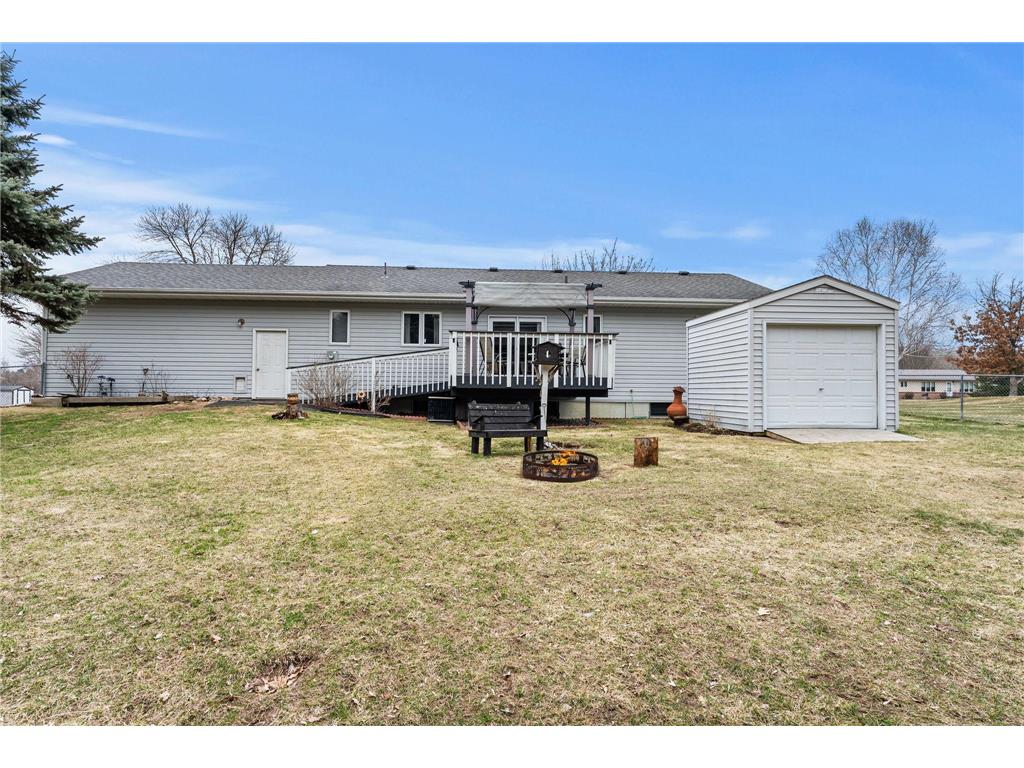900 Southview Avenue Braham MN 55006 7028948 image48