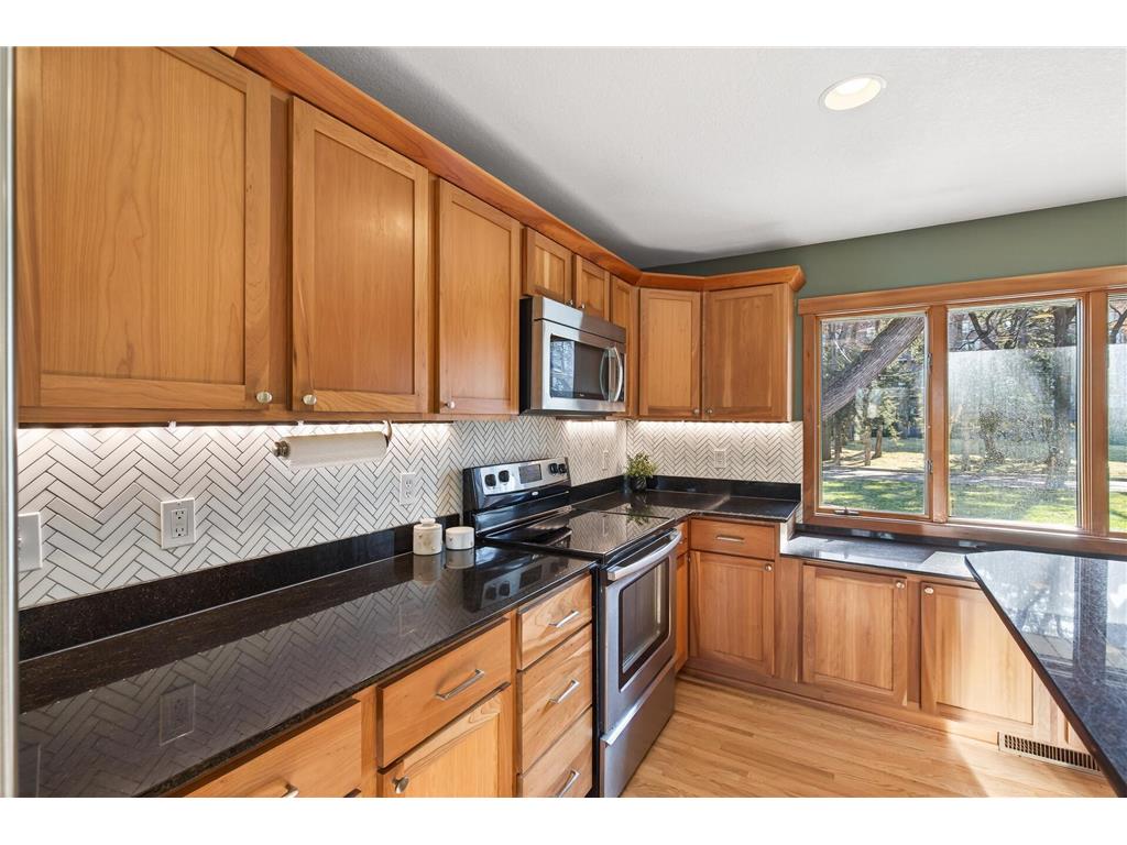 900 Sunset Drive S Minnetonka MN 55305 7023129 image11