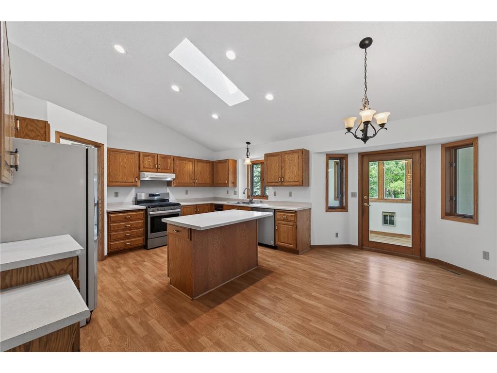 9000 Ashley Terrace Brooklyn Park MN 55443 7090613 image15