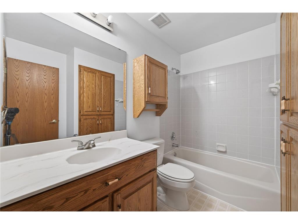 9000 Ashley Terrace Brooklyn Park MN 55443 7090613 image27