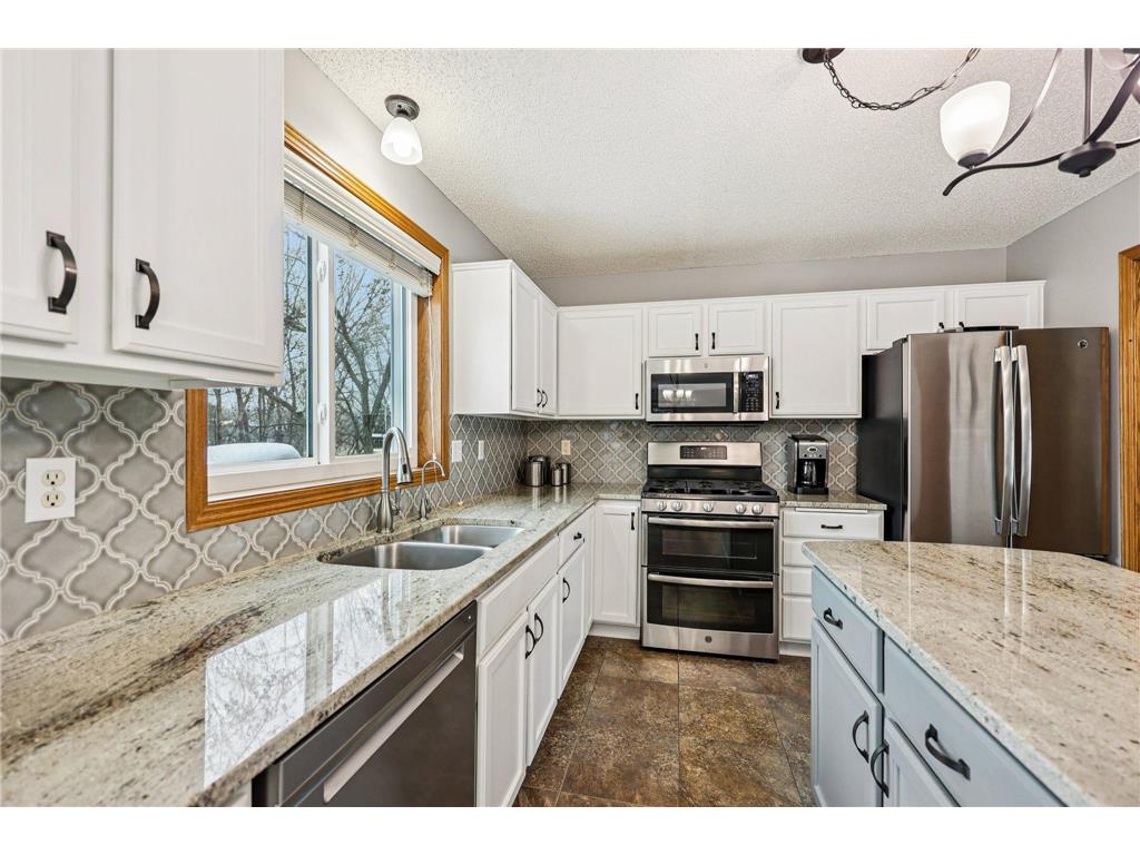 9000 Parkside Drive Woodbury MN 55125 6823100 image15