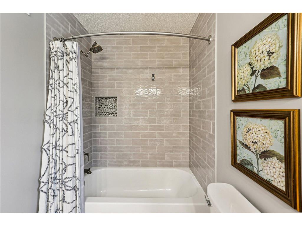 9000 Parkside Drive Woodbury MN 55125 6823100 image23