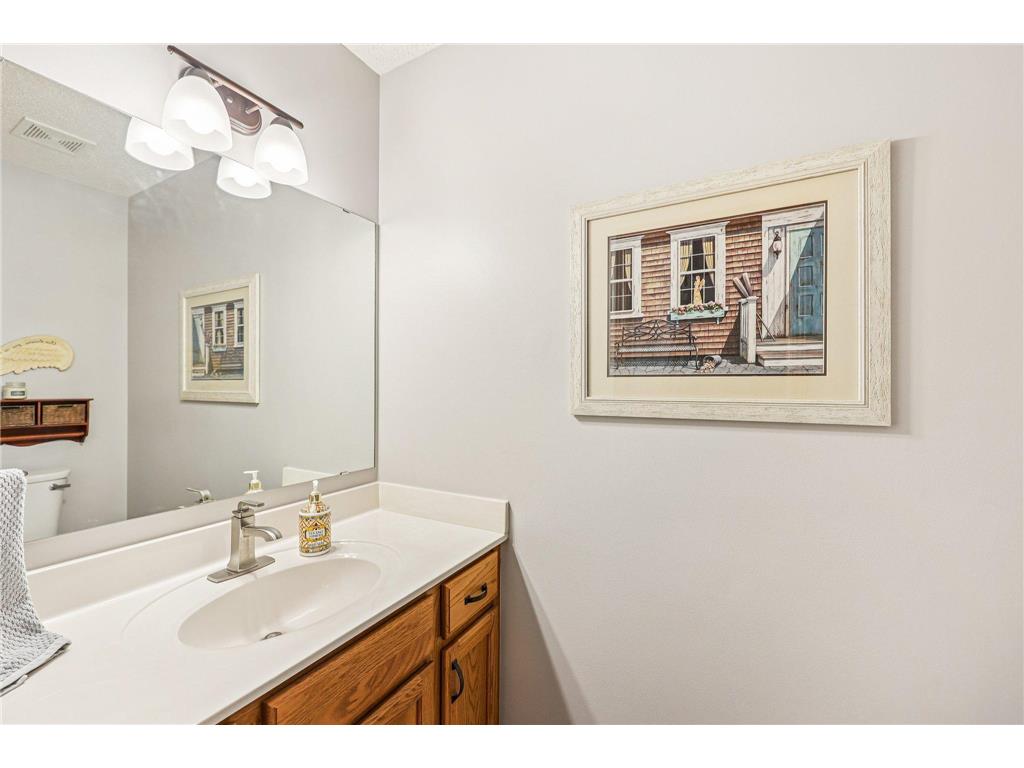 9000 Parkside Drive Woodbury MN 55125 6823100 image32