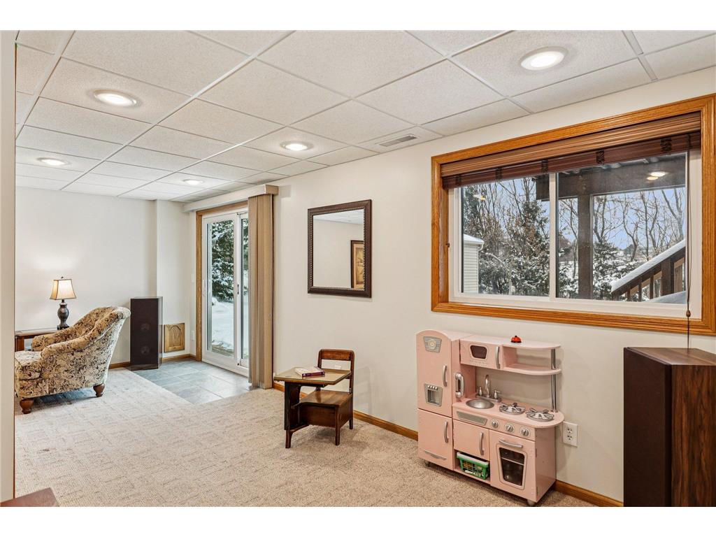 9000 Parkside Drive Woodbury MN 55125 6823100 image33