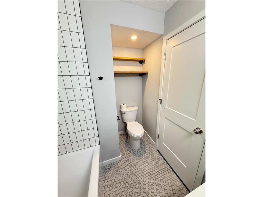 9000 Terrace Road NE Blaine MN 55434 7067410 image27