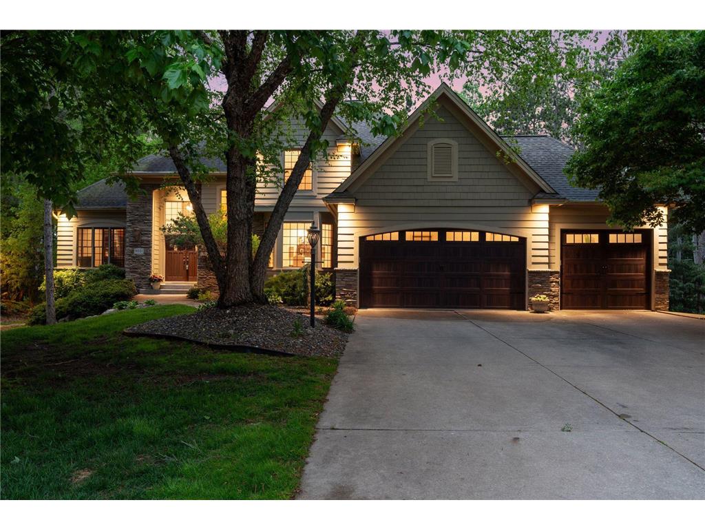 9001 Springwood Drive Woodbury MN 55125 7072801 image1
