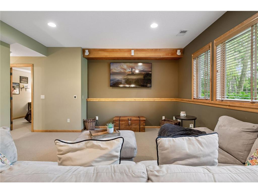 9001 Springwood Drive Woodbury MN 55125 7072801 image31
