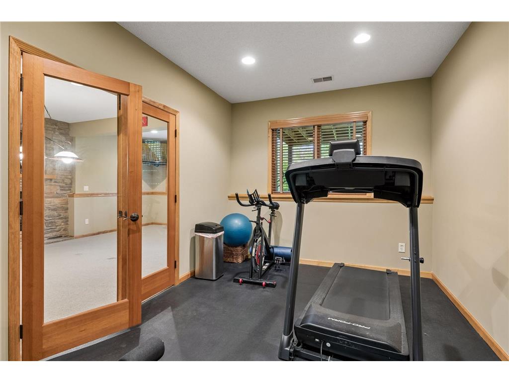 9001 Springwood Drive Woodbury MN 55125 7072801 image38