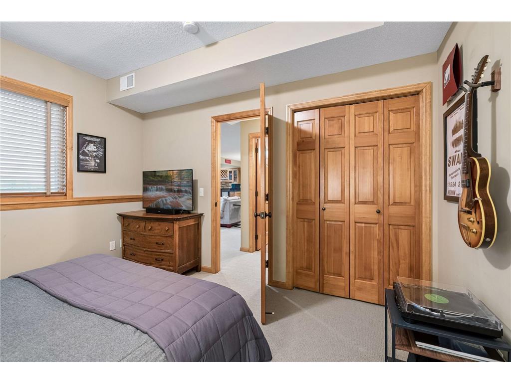 9001 Springwood Drive Woodbury MN 55125 7072801 image40