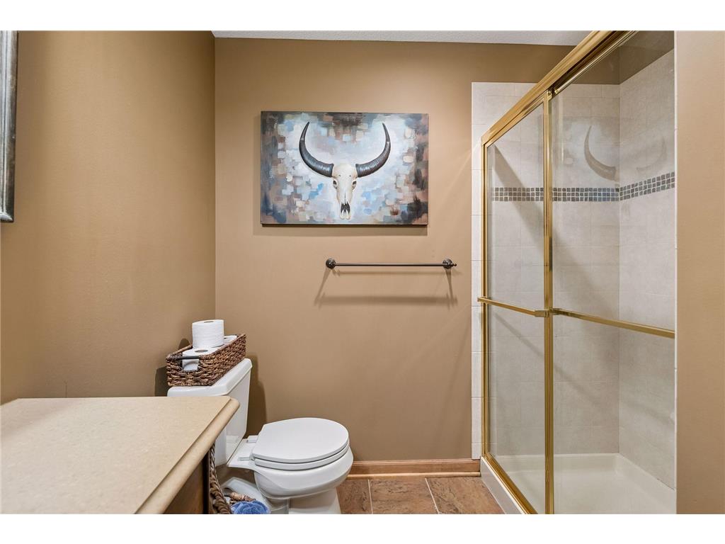 9001 Springwood Drive Woodbury MN 55125 7072801 image42