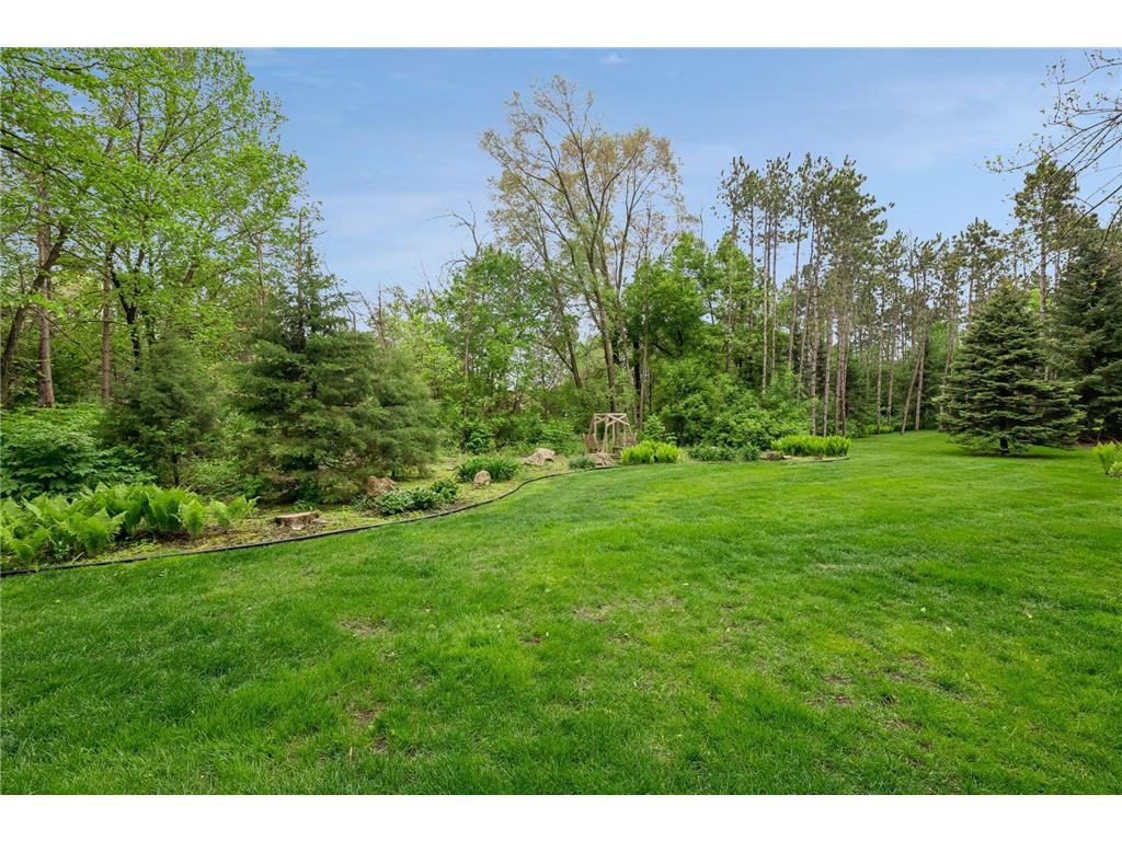 9001 Springwood Drive Woodbury MN 55125 7072801 image47