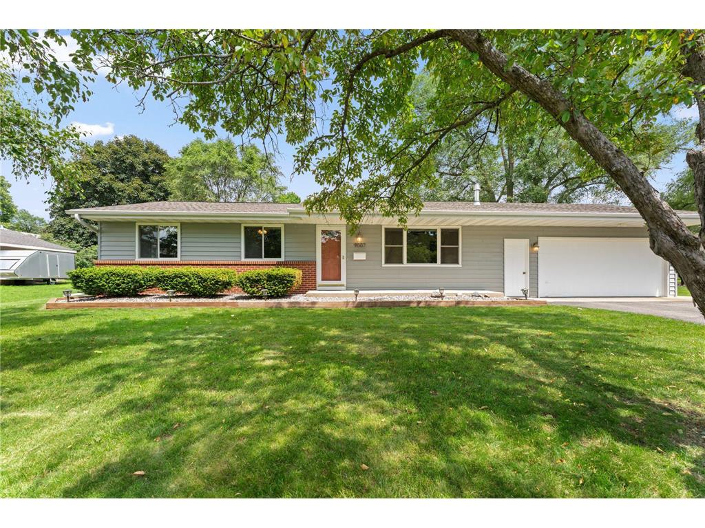 9007 Knox Avenue S Bloomington MN 55431 6741042 image1