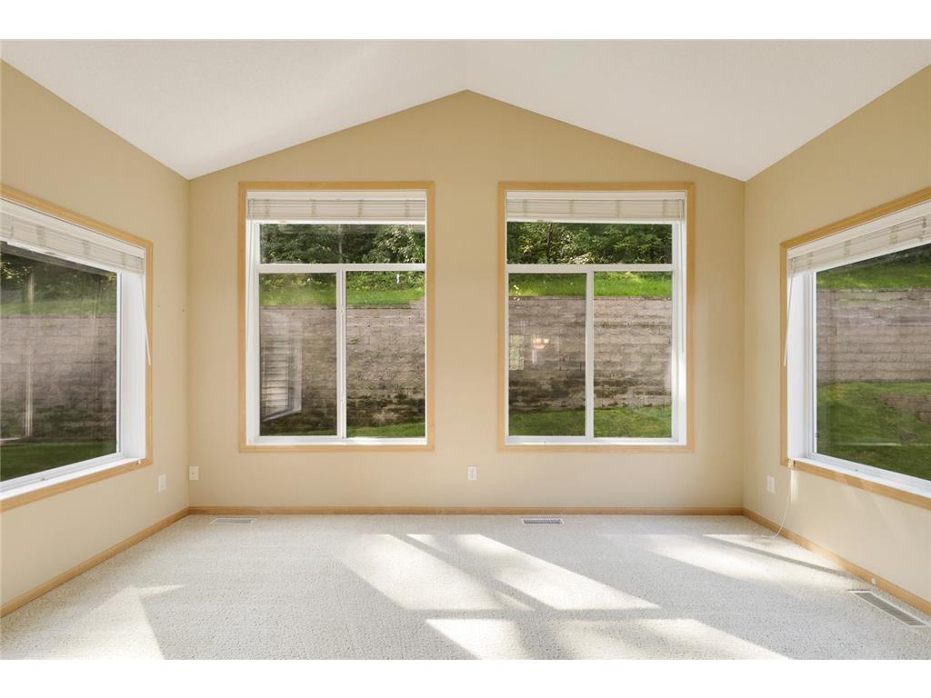 9007 Meadow Place Savage MN 55378 6810939 image9