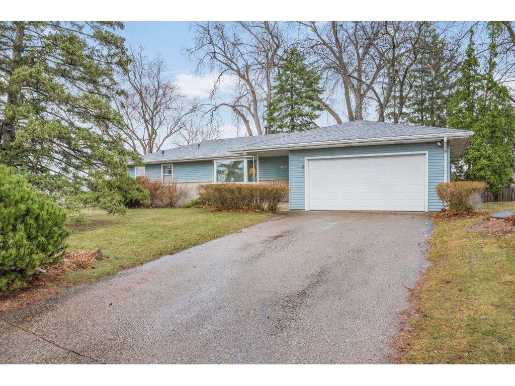 9009 Russell Avenue S Bloomington MN 55431 7048635 image1
