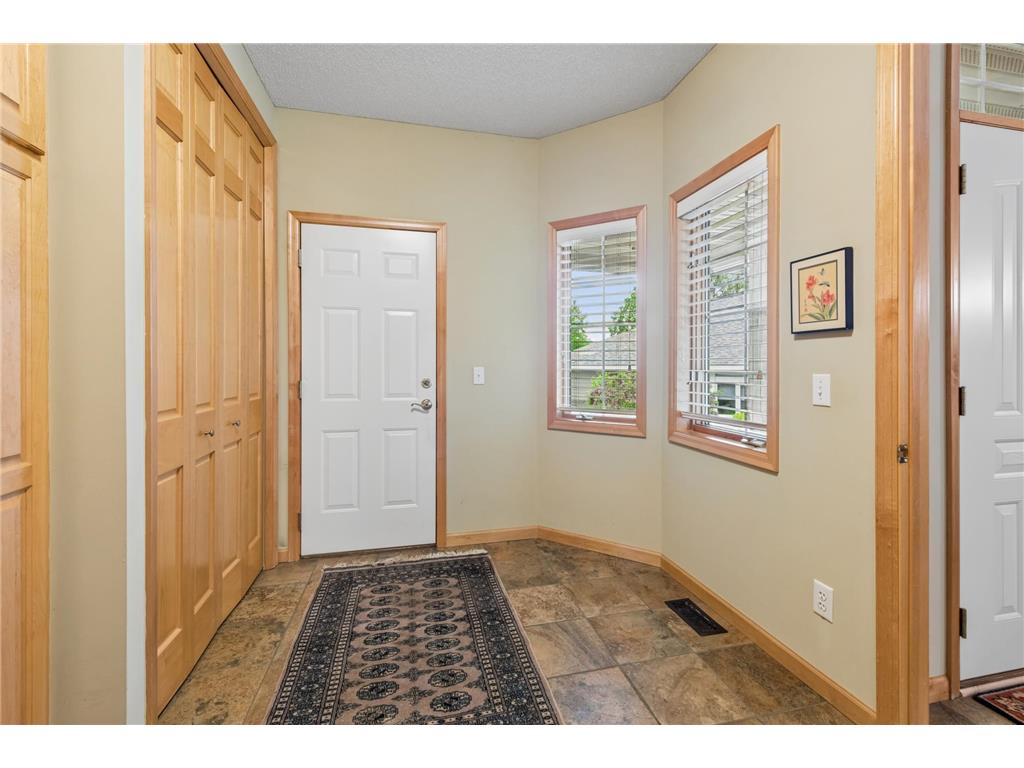 9009 Sutton Drive Eden Prairie MN 55347 7066773 image31
