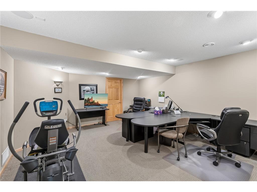 9009 Sutton Drive Eden Prairie MN 55347 7066773 image41