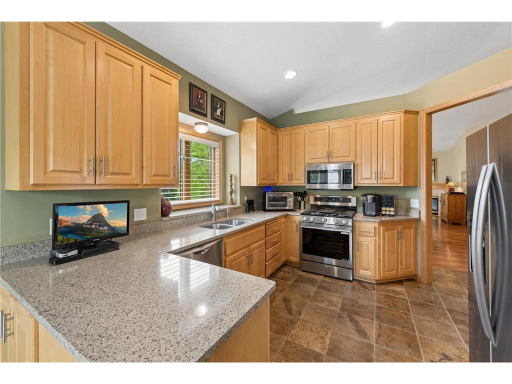 9009 Sutton Drive Eden Prairie MN 55347 7066773 image9