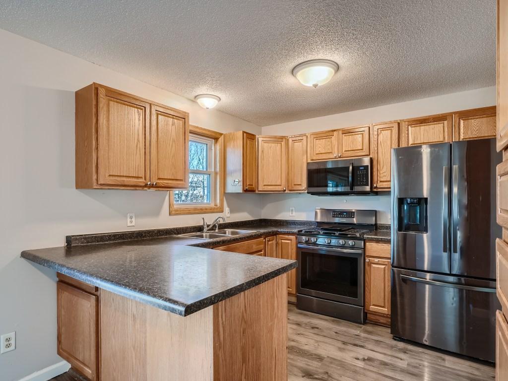 901 104th Avenue NW Coon Rapids MN 55433 6481410 image1