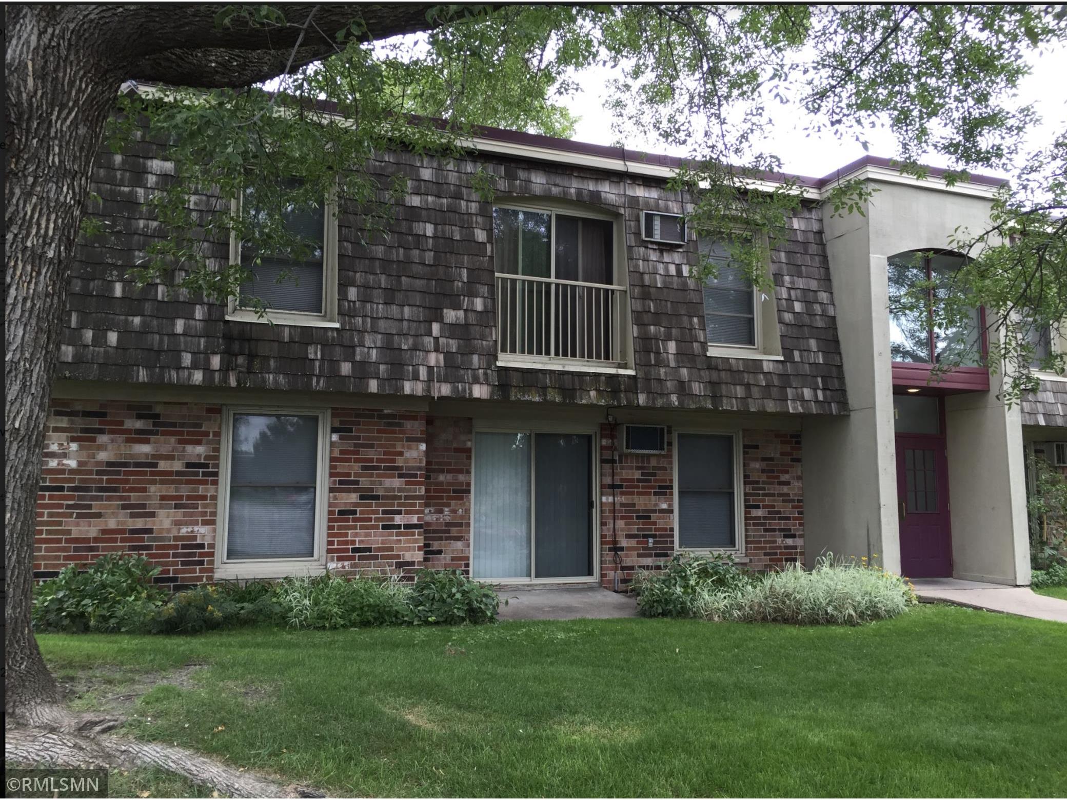 901 11th Avenue S 7, Hopkins, MN 55343 MLS 5723494 Edina Realty