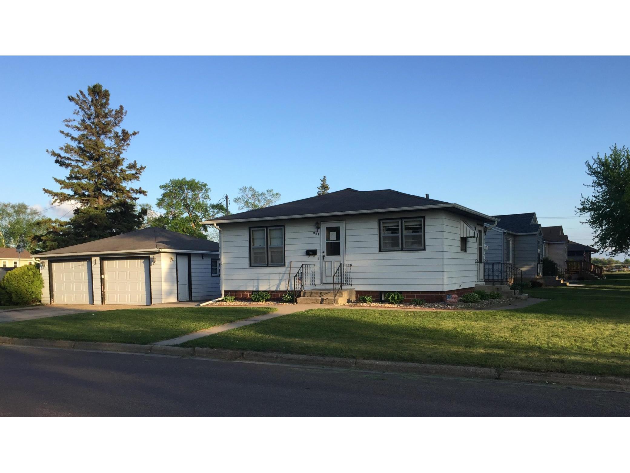 901 16th Street S Benson Mn 56215 Mls 5680422 Edina Realty