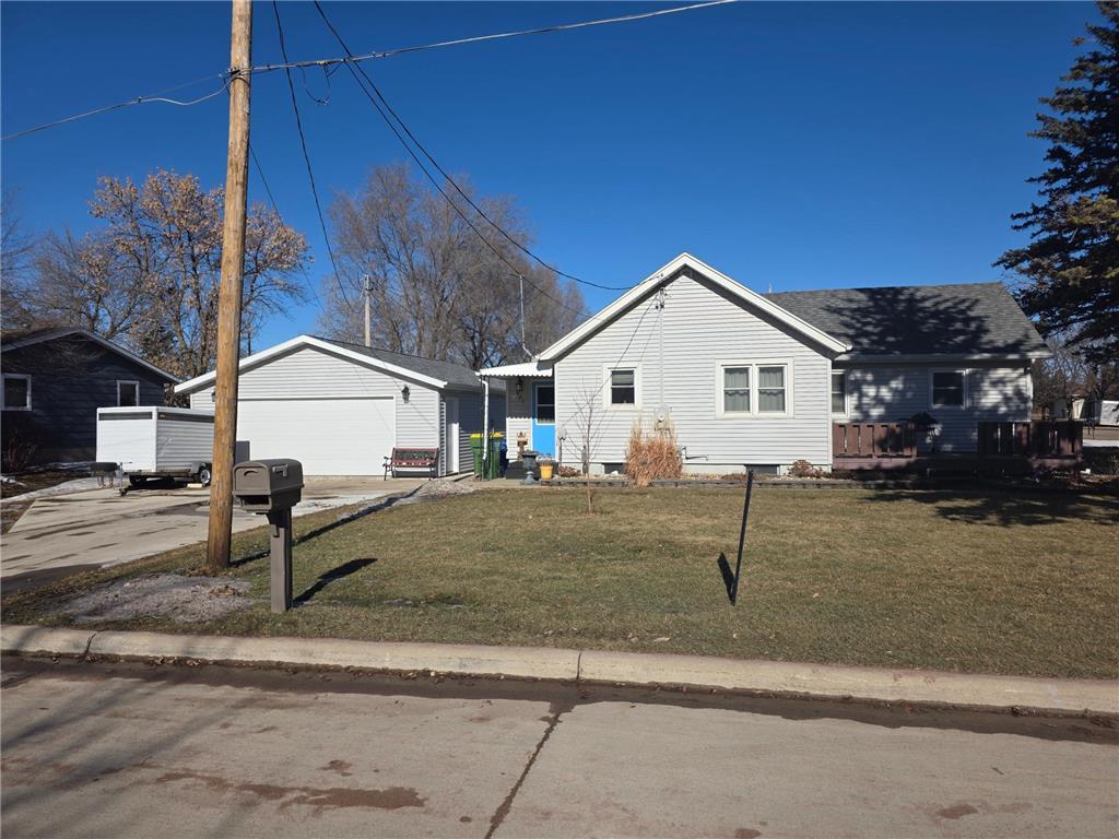 901 2nd Street NW Pipestone MN 56164 6817721 image1