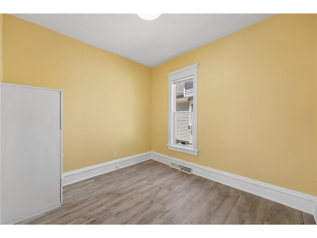 901 31st Avenue N Minneapolis MN 55411 7087771 image17