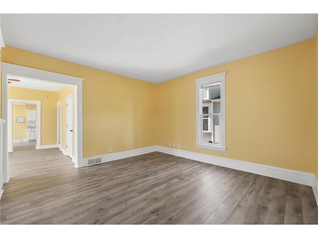 901 31st Avenue N Minneapolis MN 55411 7087771 image20
