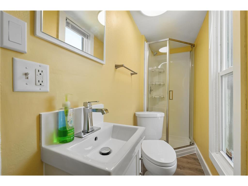 901 31st Avenue N Minneapolis MN 55411 7087771 image4