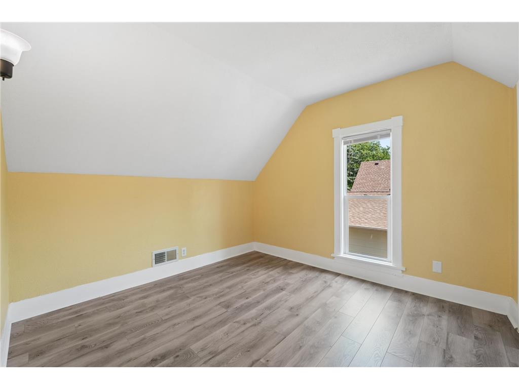 901 31st Avenue N Minneapolis MN 55411 7087771 image7