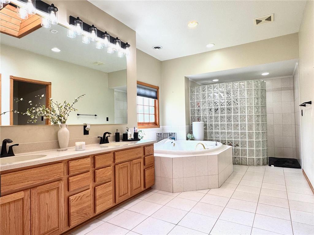 901 6th Street SW Roseau MN 56751 7084346 image15